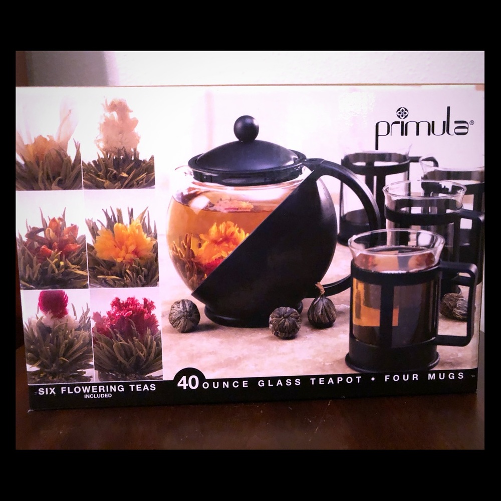 Brand new Flowering tea and pot